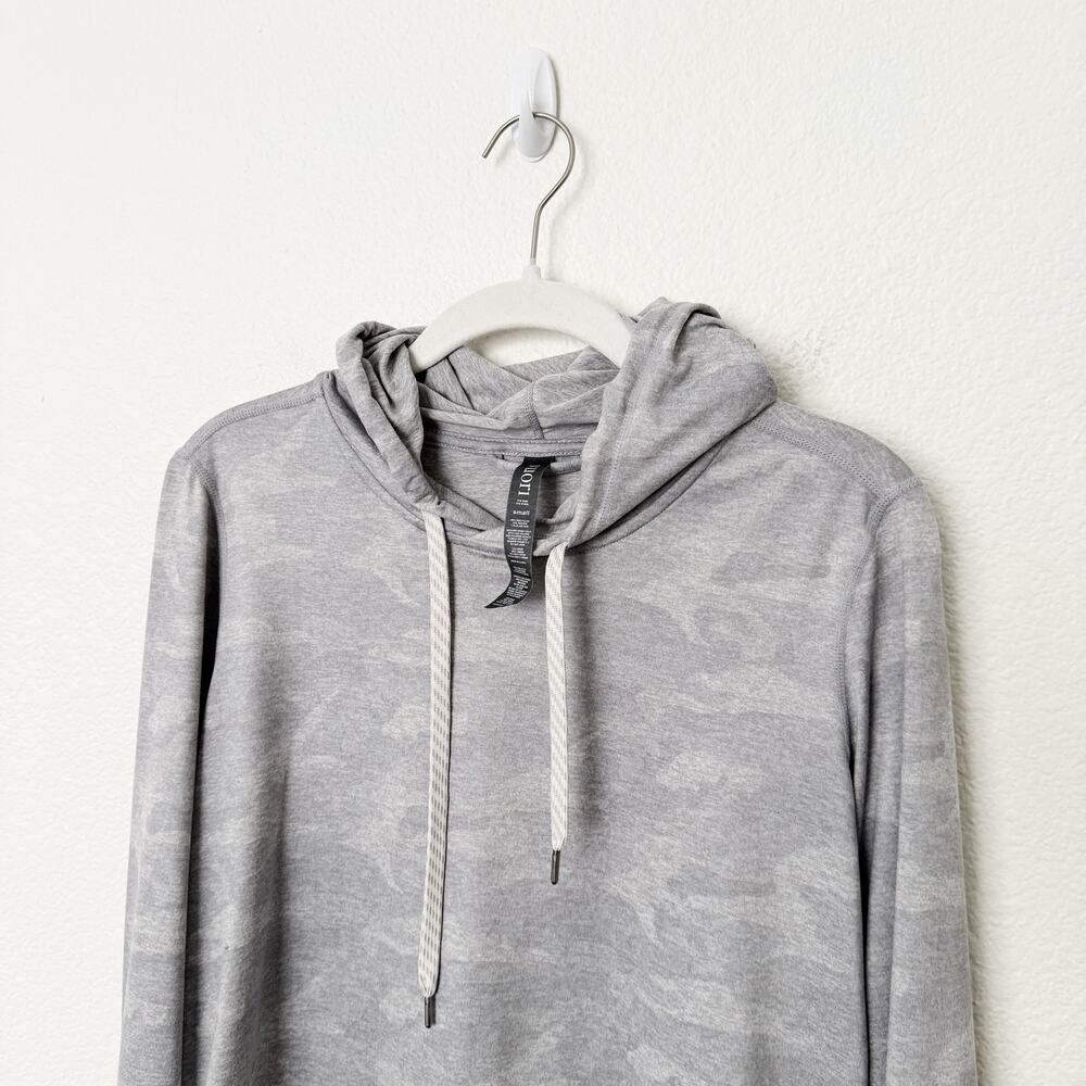 [Vuori] Pale Heather Camo Gray Halo Essential Hoodie Cropped Sweatshirt Sz Small - Picture 4 of 10